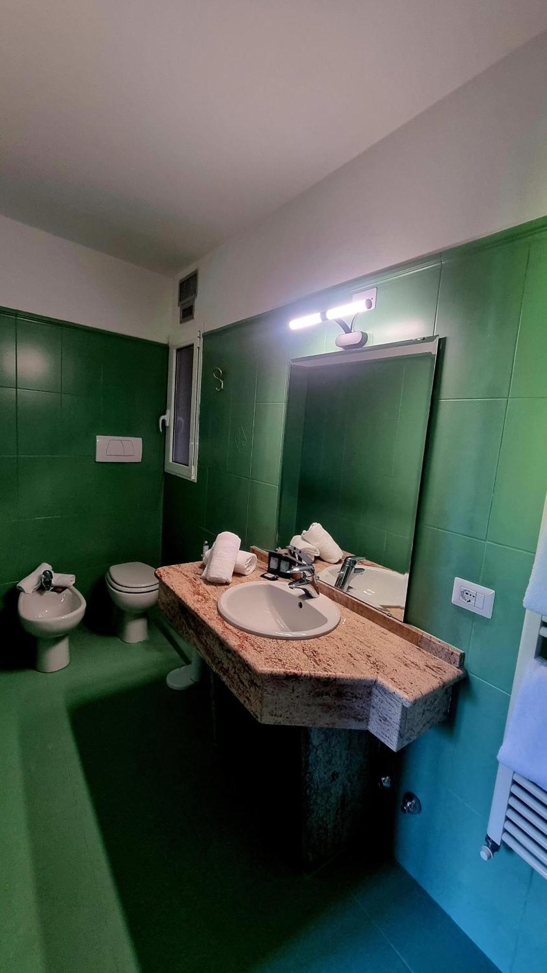 Botanique Hotel Vergani Fara Gera dʼAdda Extérieur photo