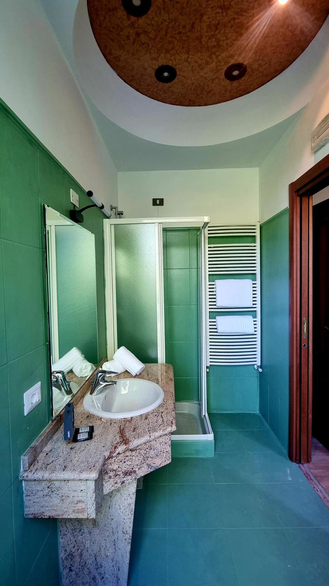 Botanique Hotel Vergani Fara Gera dʼAdda Extérieur photo
